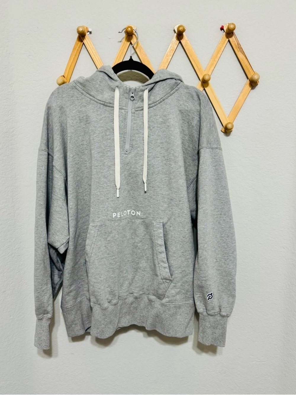 Peloton Light Gray Half-Zip Hooded Pullover Hoodie Size Large